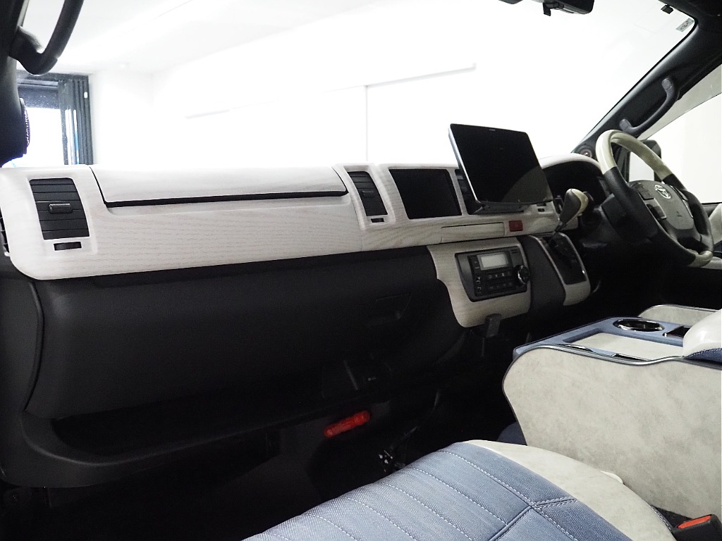 【H31年式/ワイドバンガソリン4WD/2.7Lガソリン/両側小窓付き】贅沢装備もりだくさん♪【全国納車可能】