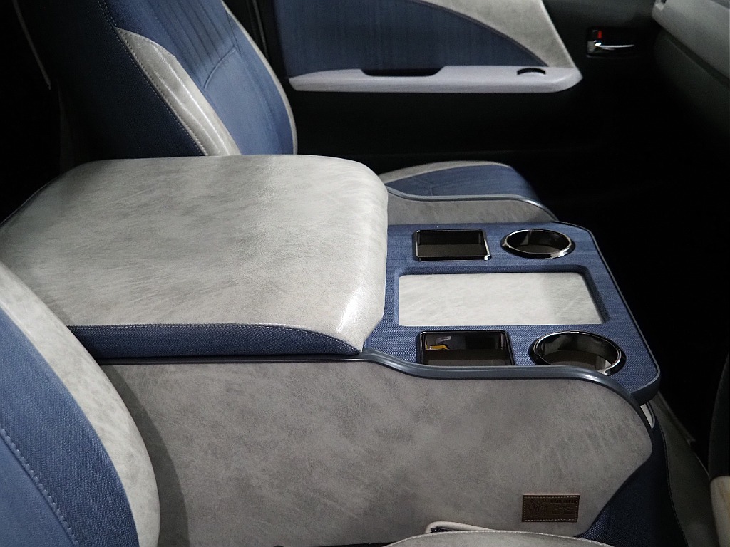 【H31年式/ワイドバンガソリン4WD/2.7Lガソリン/両側小窓付き】贅沢装備もりだくさん♪【全国納車可能】