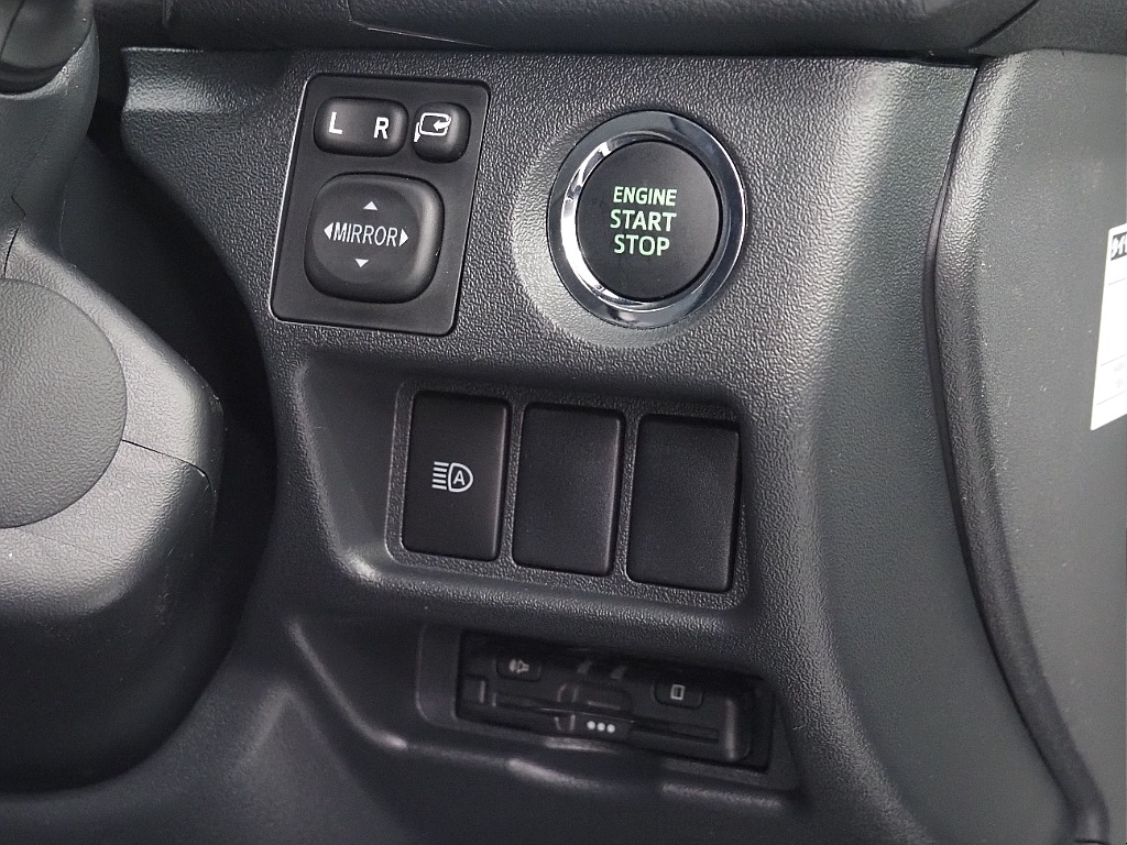 【R8年式/ハイエースバン/ガソリン2WD/DARKPRIMEⅡ】FLEXオリジナルパーツ多数！【全国納車可能】