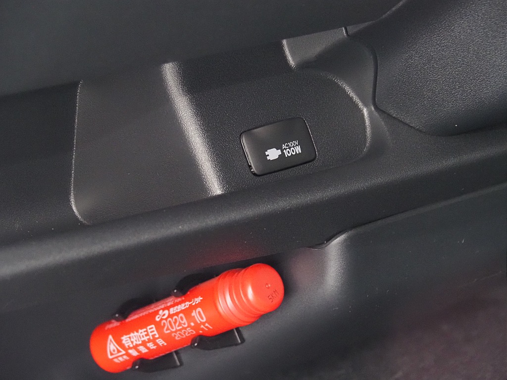 【R8年式/ハイエースバン/ガソリン2WD/DARKPRIMEⅡ】FLEXオリジナルパーツ多数！【全国納車可能】