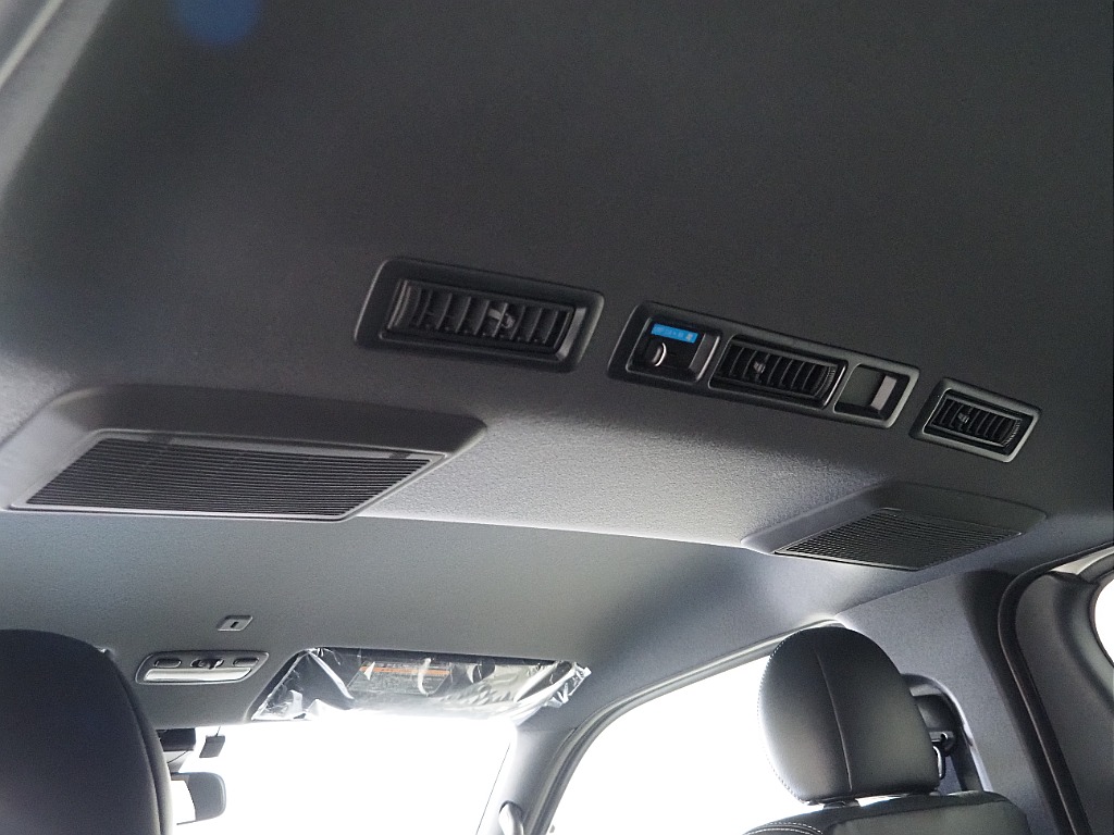 【R8年式/ハイエースバン/ガソリン2WD/DARKPRIMEⅡ】FLEXオリジナルパーツ多数！【全国納車可能】