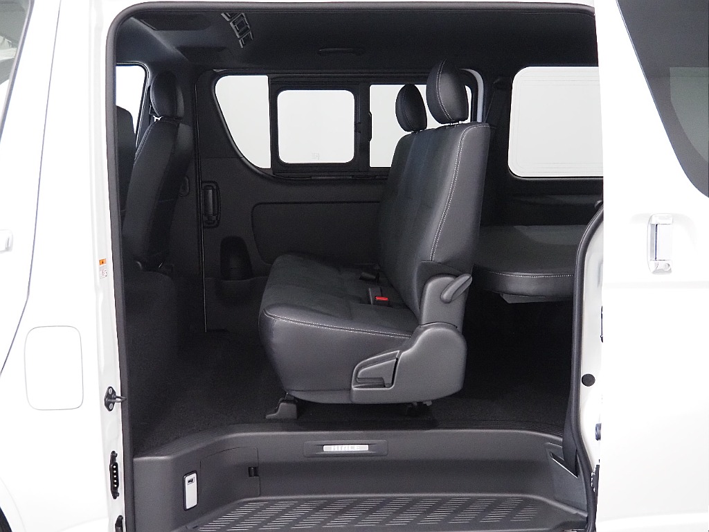 【R8年式/ハイエースバン/ガソリン2WD/DARKPRIMEⅡ】FLEXオリジナルパーツ多数！【全国納車可能】