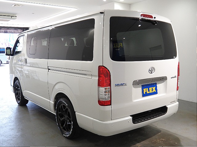 【R8年式/ハイエースバン/ガソリン2WD/DARKPRIMEⅡ】FLEXオリジナルパーツ多数！【全国納車可能】