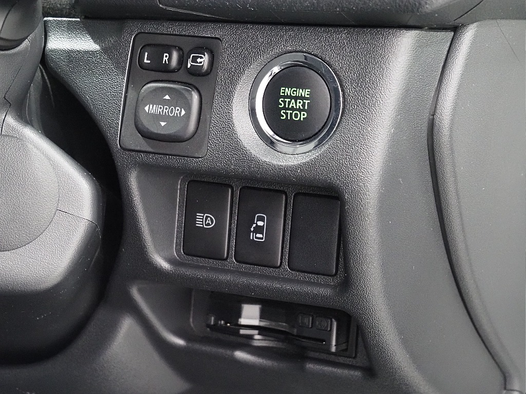 【FLEX ORIGINAL SEAT Ver5/R5年式】対面＆フルフラット可能シートツインモニター装備済み♪【全国納車可能】