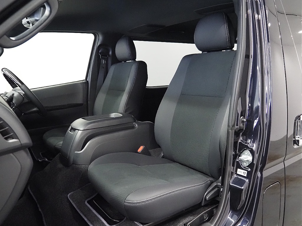 【R7年式/登録済み未使用車/DARKPRIMEⅡ/ディーゼル2WD】両側パワースライドドア♪【全国納車可能】