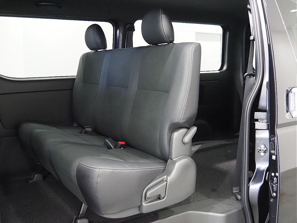 【R7年式/登録済み未使用車/DARKPRIMEⅡ/ディーゼル2WD】両側パワースライドドア♪【全国納車可能】