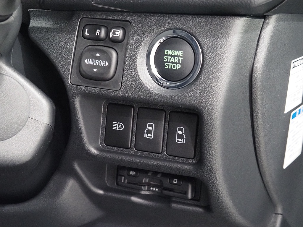 【R7年式/登録済み未使用車/DARKPRIMEⅡ/ディーゼル2WD】両側パワースライドドア♪【全国納車可能】