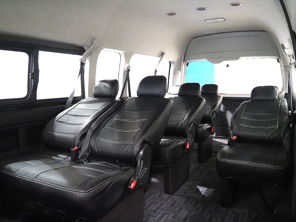 【R4年式/グランドキャビン/4WD/10人乗り3ナンバー】新品BLACKEDITIONを施工【全国納車可能】