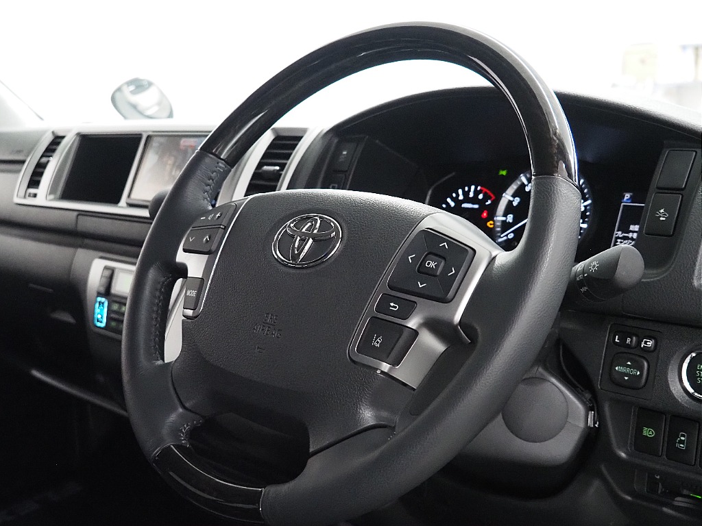 【R4年式/グランドキャビン/4WD/10人乗り3ナンバー】新品BLACKEDITIONを施工【全国納車可能】