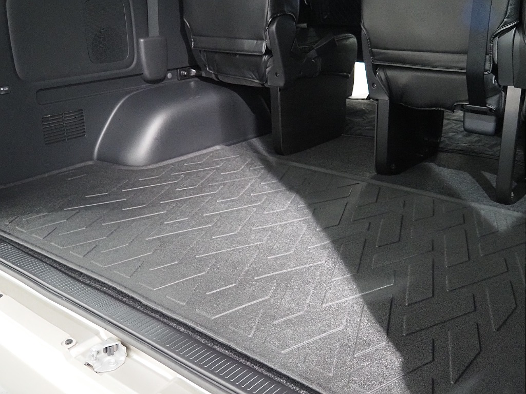 【R4年式/グランドキャビン/4WD/10人乗り3ナンバー】新品BLACKEDITIONを施工【全国納車可能】