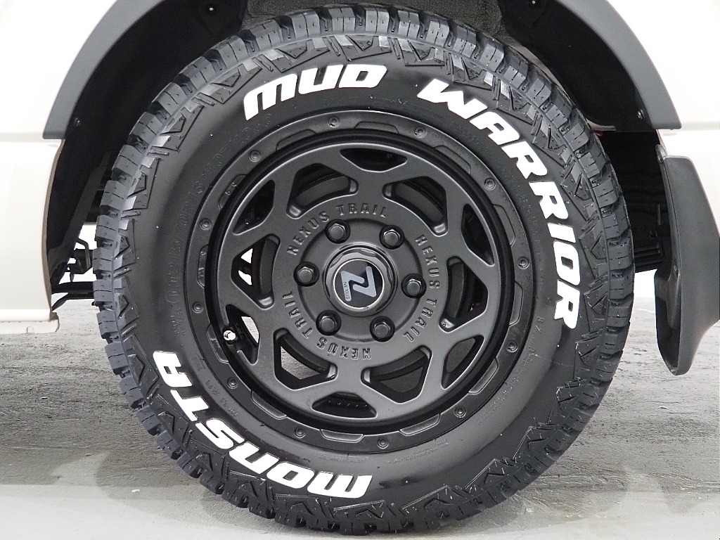 【R4年式/グランドキャビン/4WD/10人乗り3ナンバー】新品BLACKEDITIONを施工【全国納車可能】