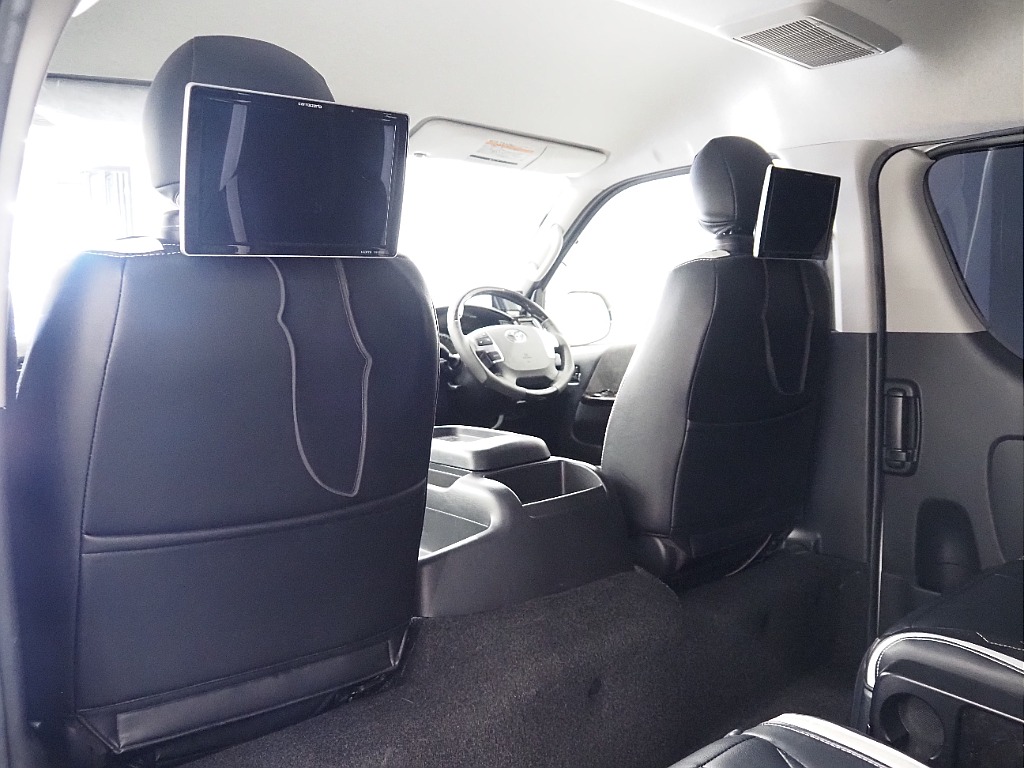 【H３１年/ファインテックツアラー4WD/両側パワースライドドア】豪華キャプテンシート4脚！【全国納車可能】