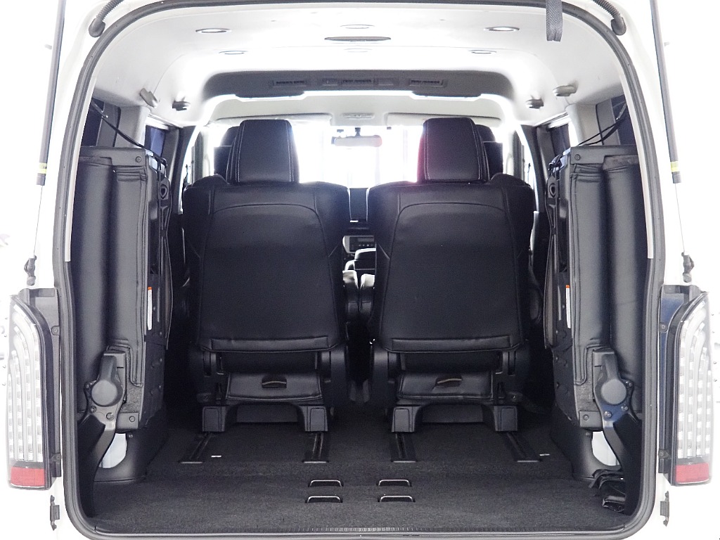 【H３１年/ファインテックツアラー4WD/両側パワースライドドア】豪華キャプテンシート4脚！【全国納車可能】