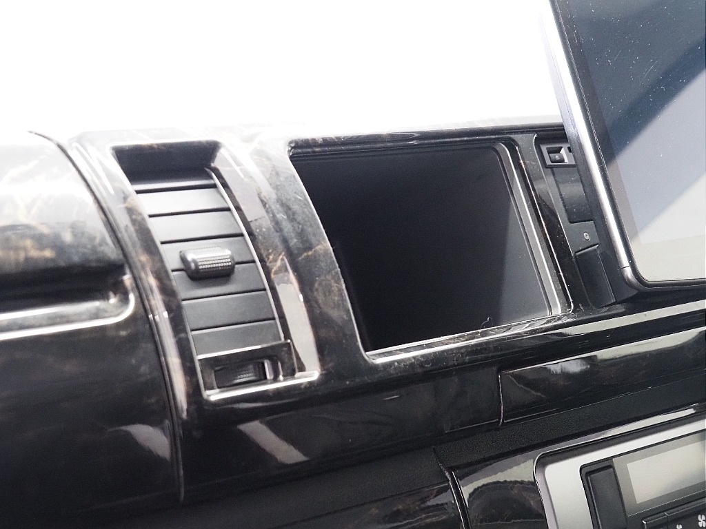 【H３１年/ファインテックツアラー4WD/両側パワースライドドア】豪華キャプテンシート4脚！【全国納車可能】