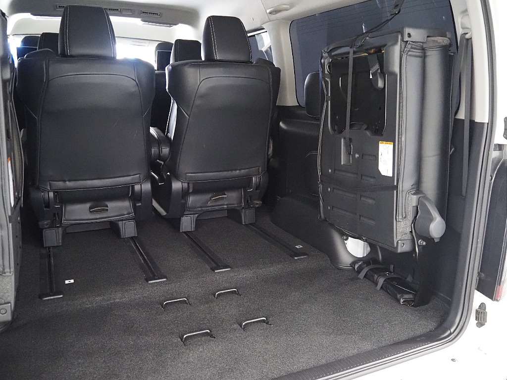 【H３１年/ファインテックツアラー4WD/両側パワースライドドア】豪華キャプテンシート4脚！【全国納車可能】