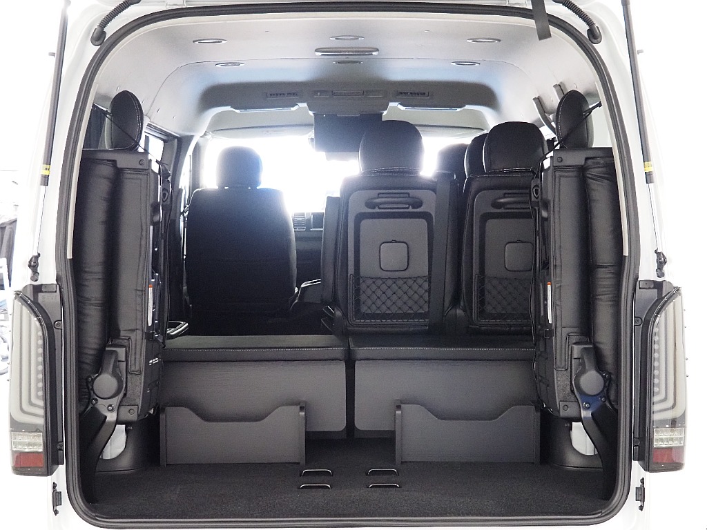 【新型/ハイエースワゴンGL/2WD/Bi-beam LEDヘッドランプ】スタンダード配列♪【全国納車可能】