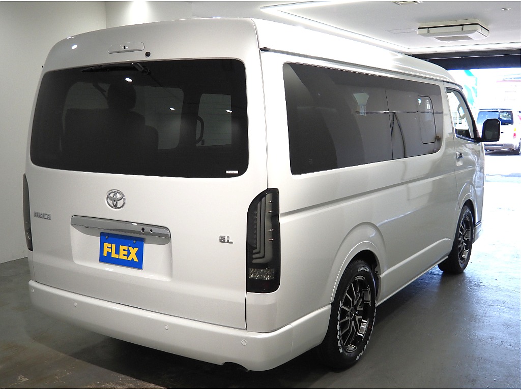 【新型/ハイエースワゴンGL/2WD/Bi-beam LEDヘッドランプ】スタンダード配列♪【全国納車可能】