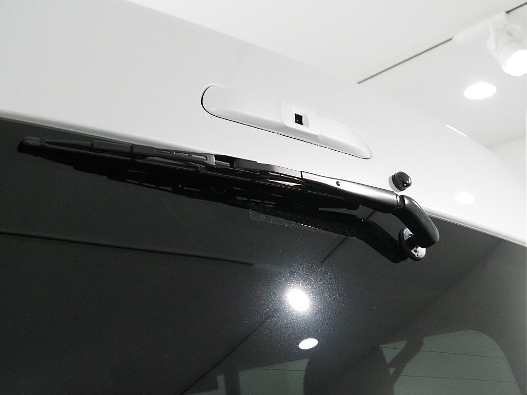 【新型/ハイエースワゴンGL/2WD/Bi-beam LEDヘッドランプ】スタンダード配列♪【全国納車可能】