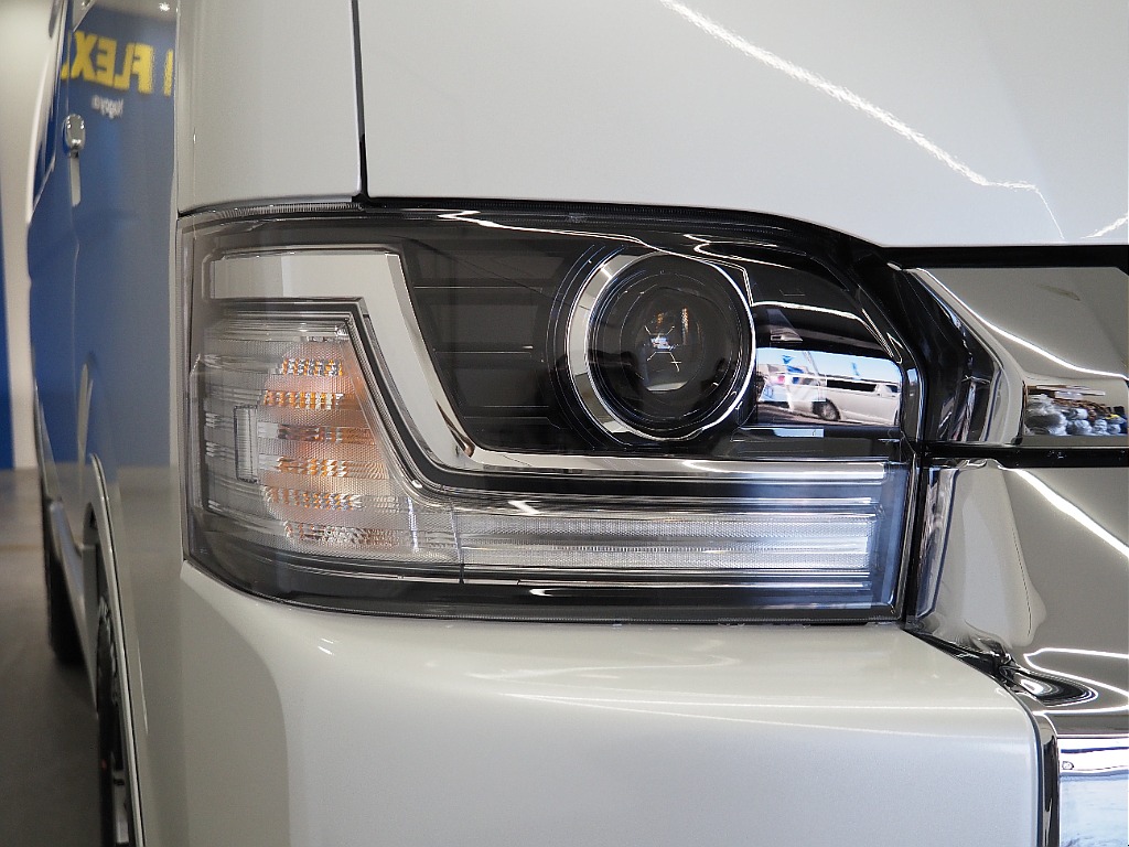 【新型/ハイエースワゴンGL/2WD/Bi-beam LEDヘッドランプ】スタンダード配列♪【全国納車可能】
