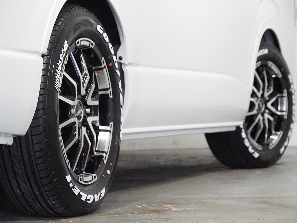 【新型/ハイエースワゴンGL/2WD/Bi-beam LEDヘッドランプ】スタンダード配列♪【全国納車可能】