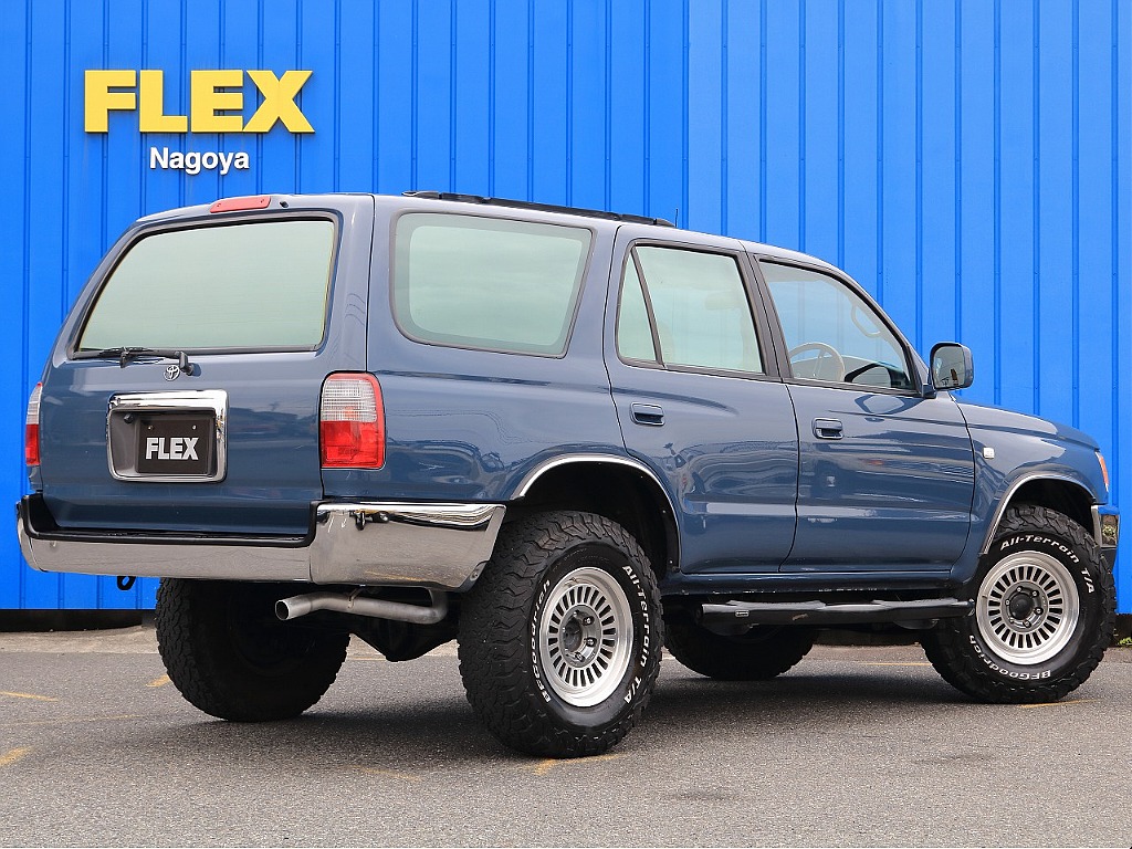 トヨタ ハイラックスサーフ(4枚目)