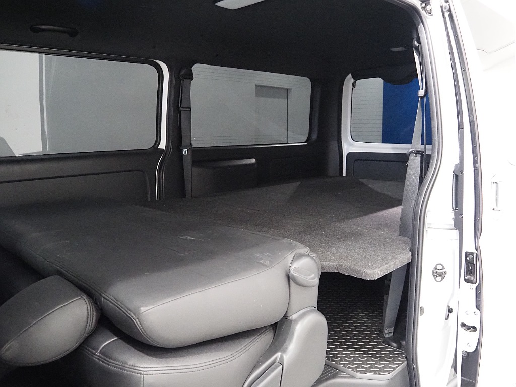 【R6年式/ハイエースバン/ディーゼル2WD/DARKPRIMEⅡ】ローダウンスタイル♪【全国納車可能】