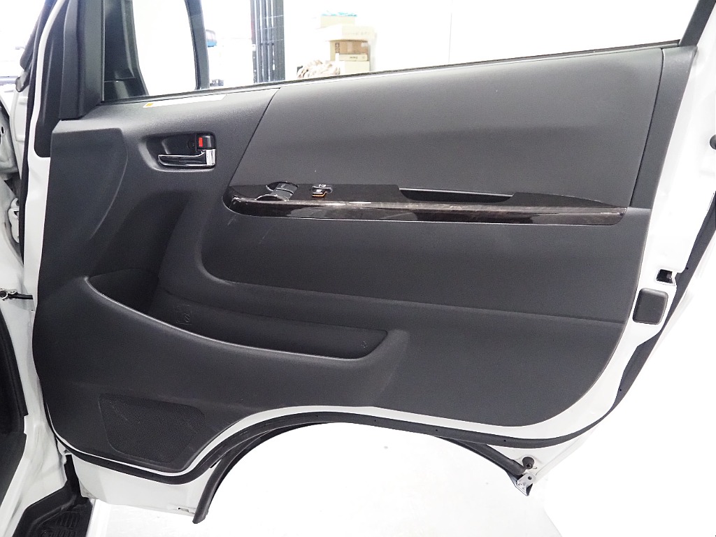 【R6年式/ハイエースバン/ディーゼル2WD/DARKPRIMEⅡ】ローダウンスタイル♪【全国納車可能】