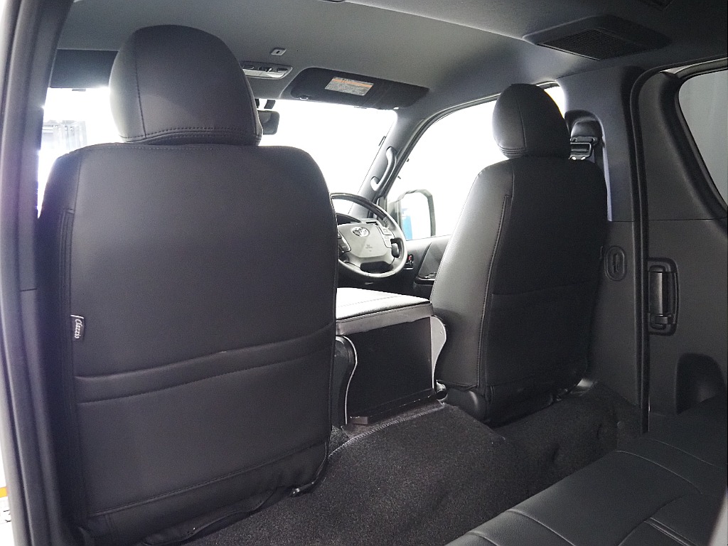 【R6年式/ハイエースバン/ディーゼル2WD/DARKPRIMEⅡ】ローダウンスタイル♪【全国納車可能】