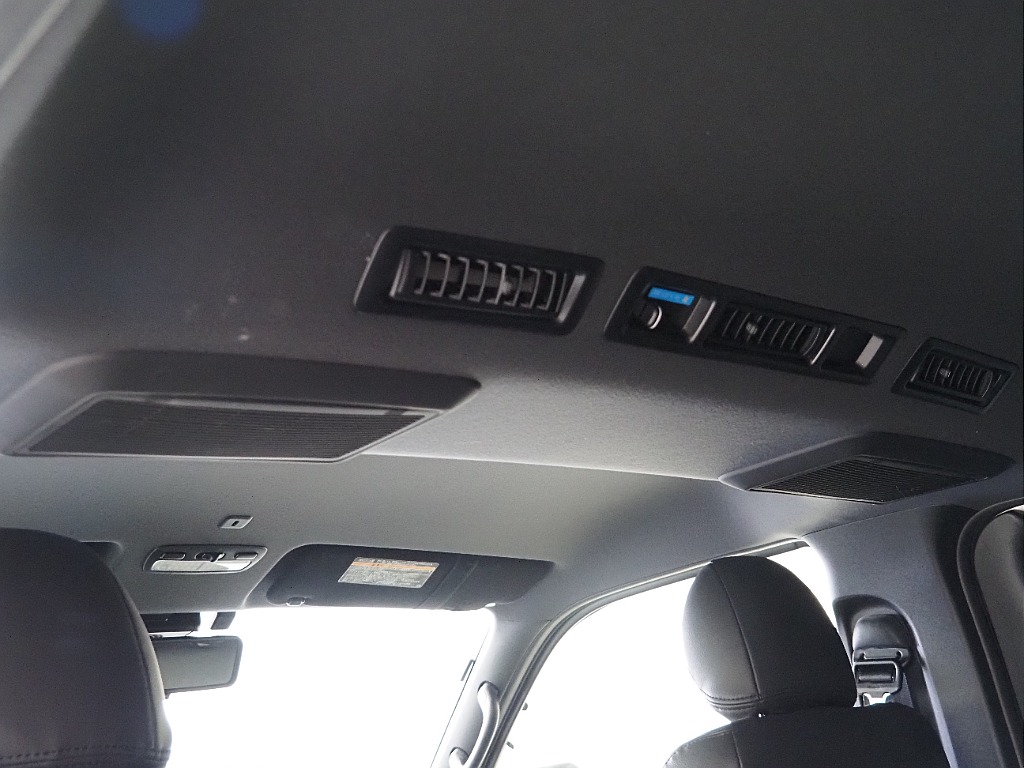 【R6年式/ハイエースバン/ディーゼル2WD/DARKPRIMEⅡ】ローダウンスタイル♪【全国納車可能】