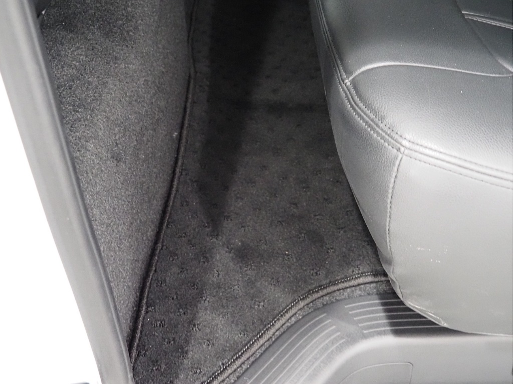 【R6年式/ハイエースバン/ディーゼル2WD/DARKPRIMEⅡ】ローダウンスタイル♪【全国納車可能】