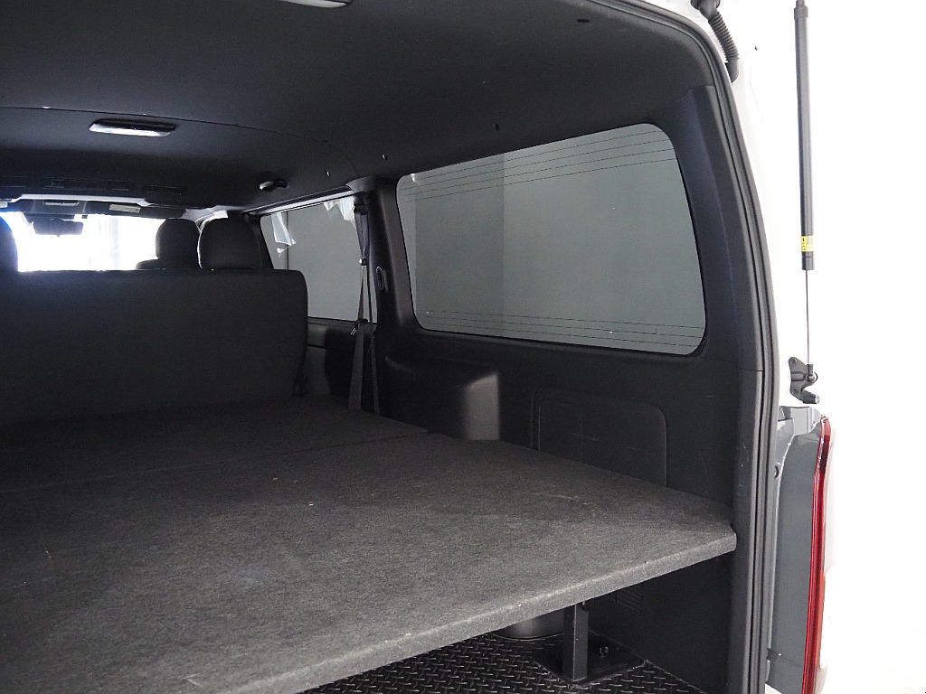 【R6年式/ハイエースバン/ディーゼル2WD/DARKPRIMEⅡ】ローダウンスタイル♪【全国納車可能】