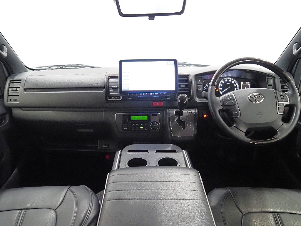 【R6年式/ハイエースバン/ディーゼル2WD/DARKPRIMEⅡ】ローダウンスタイル♪【全国納車可能】