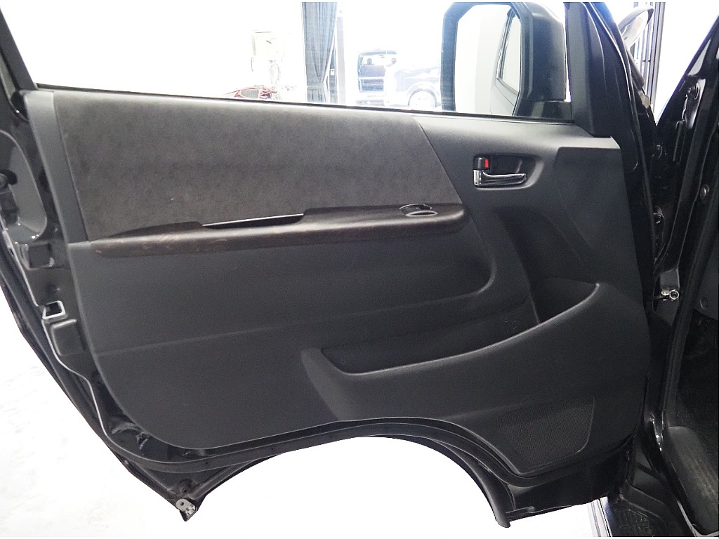 【令和3年/6型/ファインテックツアラー2WD/両側パワースライドドア】豪華キャプテンシート4脚！【全国納車可能】