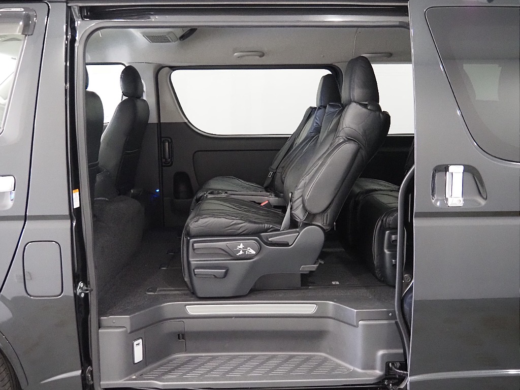 【令和3年/6型/ファインテックツアラー2WD/両側パワースライドドア】豪華キャプテンシート4脚！【全国納車可能】