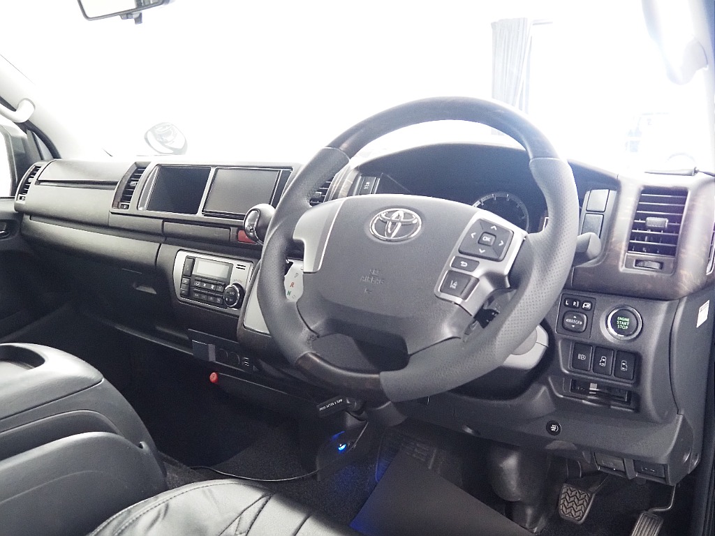 【令和3年/6型/ファインテックツアラー2WD/両側パワースライドドア】豪華キャプテンシート4脚！【全国納車可能】