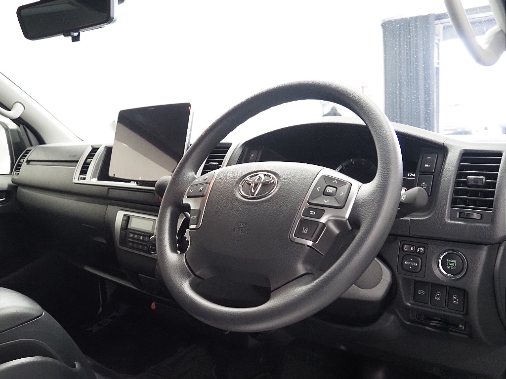 【R7年式/登録済み未使用車/ファインテックツアラー/2WD/2.7Lガソリン】豪華キャプテンシート【全国納車可能】