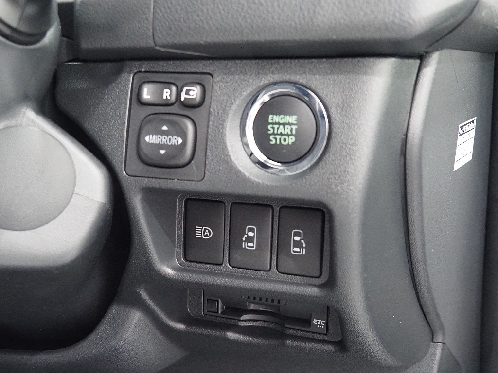 【R7年式/登録済み未使用車/ファインテックツアラー/2WD/2.7Lガソリン】豪華キャプテンシート【全国納車可能】