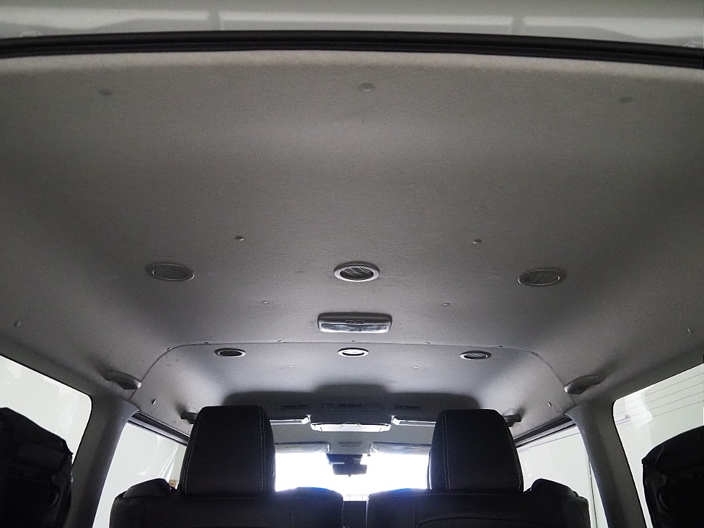 【R7年式/登録済み未使用車/ファインテックツアラー/2WD/2.7Lガソリン】豪華キャプテンシート【全国納車可能】