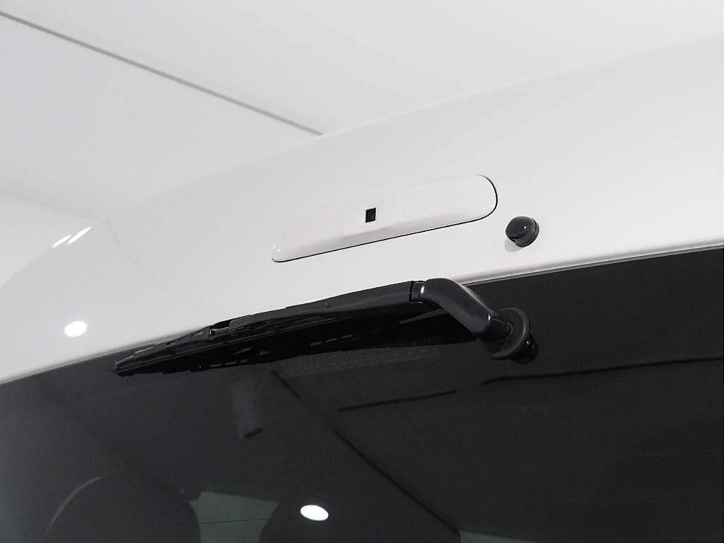 【R7年式/登録済み未使用車/ファインテックツアラー/2WD/2.7Lガソリン】豪華キャプテンシート【全国納車可能】