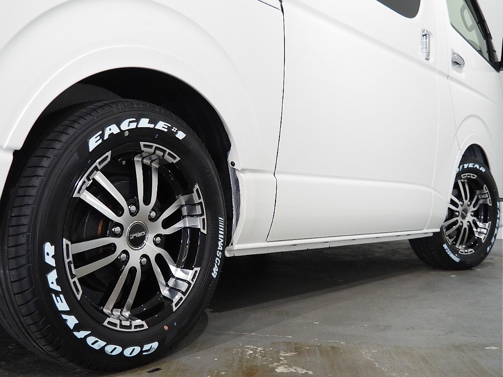 【R7年式/登録済み未使用車/ファインテックツアラー/2WD/2.7Lガソリン】豪華キャプテンシート【全国納車可能】