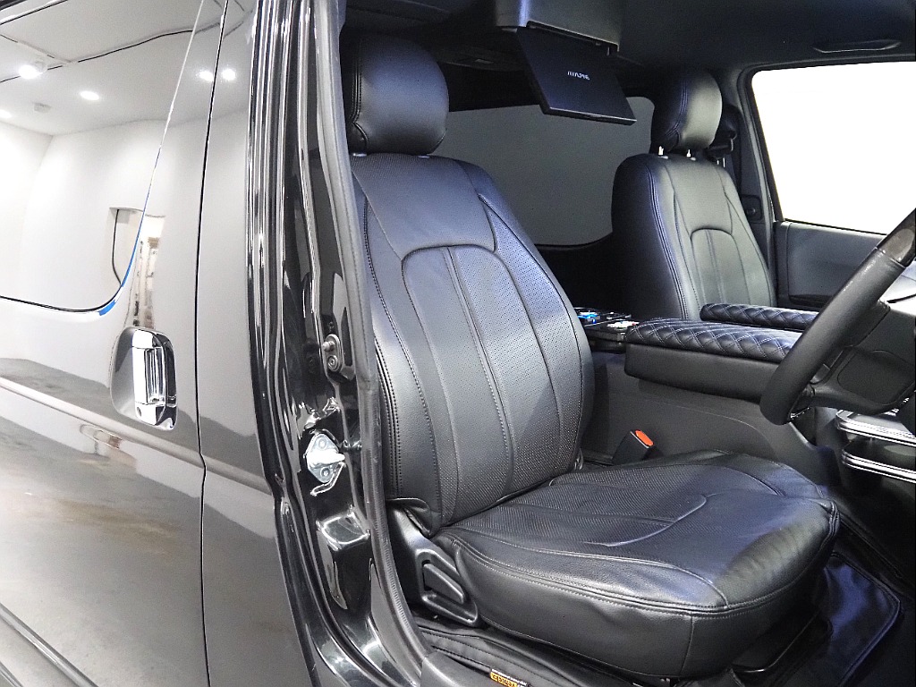 トヨタ ハイエースバン(12枚目)