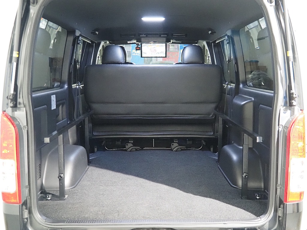 トヨタ ハイエースバン(17枚目)