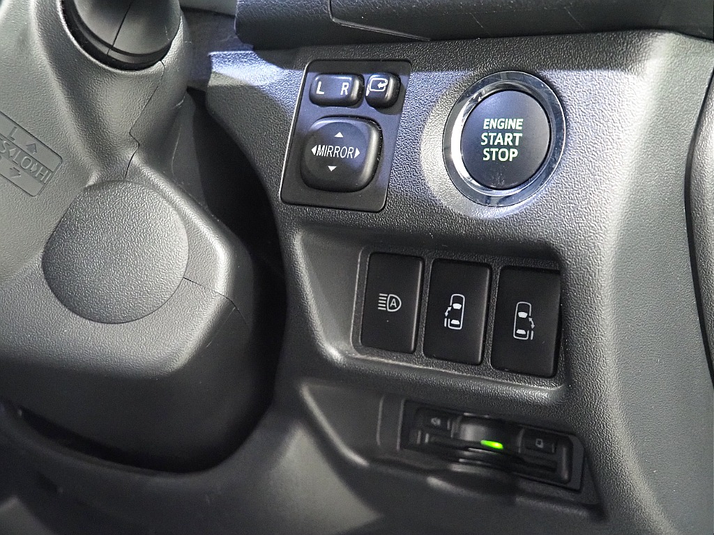 トヨタ ハイエースバン(20枚目)