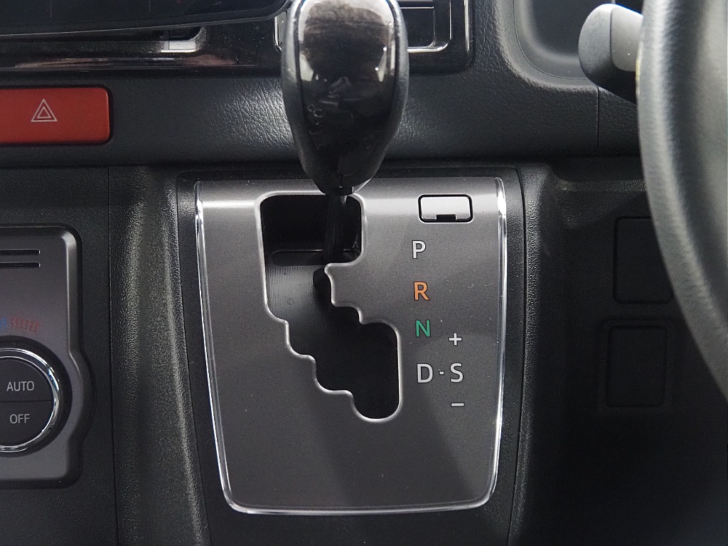 【R3年式/ハイエースバン/ガソリン/DARKPRIMEⅡ/4ナンバー】両側パワースライドドア【全国納車可能】