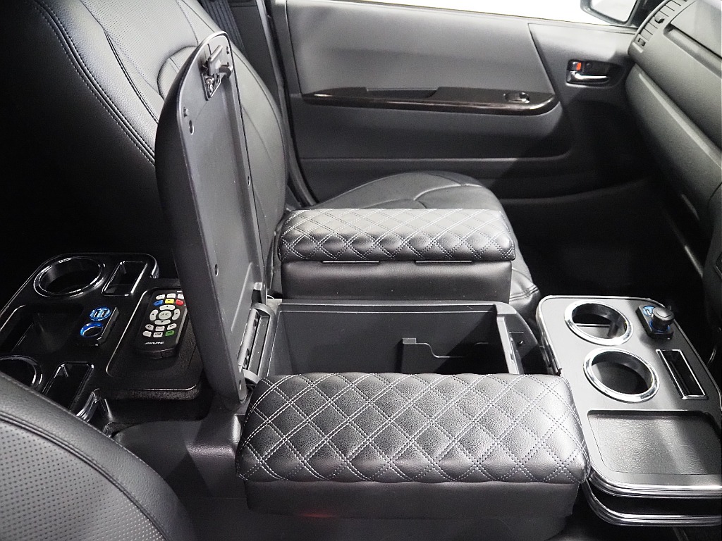 【R3年式/ハイエースバン/ガソリン/DARKPRIMEⅡ/4ナンバー】両側パワースライドドア【全国納車可能】