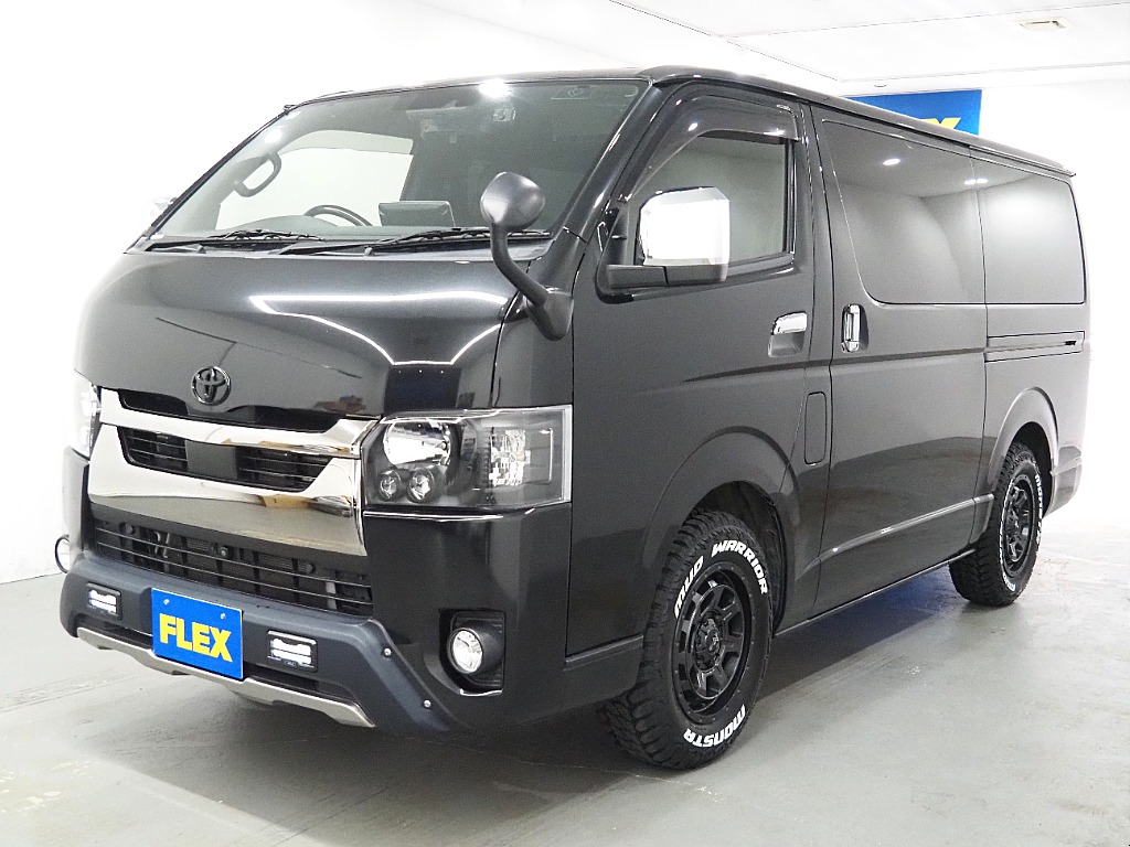 トヨタ ハイエースバン(4枚目)