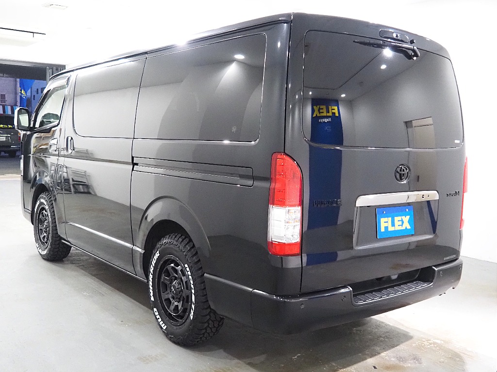 トヨタ ハイエースバン(6枚目)
