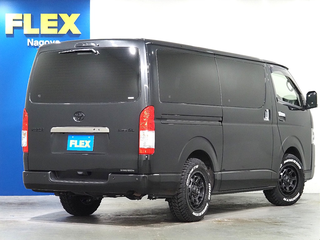 トヨタ ハイエースバン(7枚目)