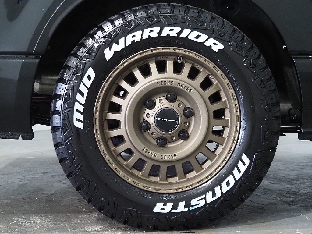 【新車/MCハイエース/ワゴンGL/4WD/スタンダード配列】純正フリップダウンモニター【全国納車可能】