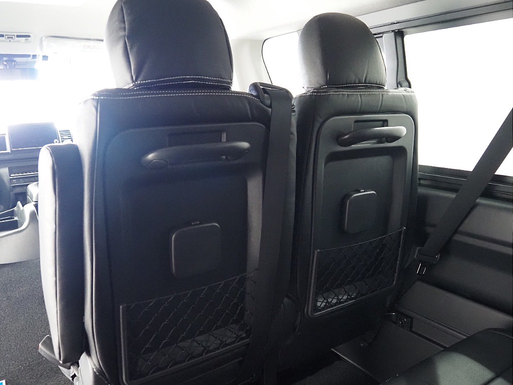 【新車/MCハイエース/ワゴンGL/4WD/スタンダード配列】純正フリップダウンモニター【全国納車可能】